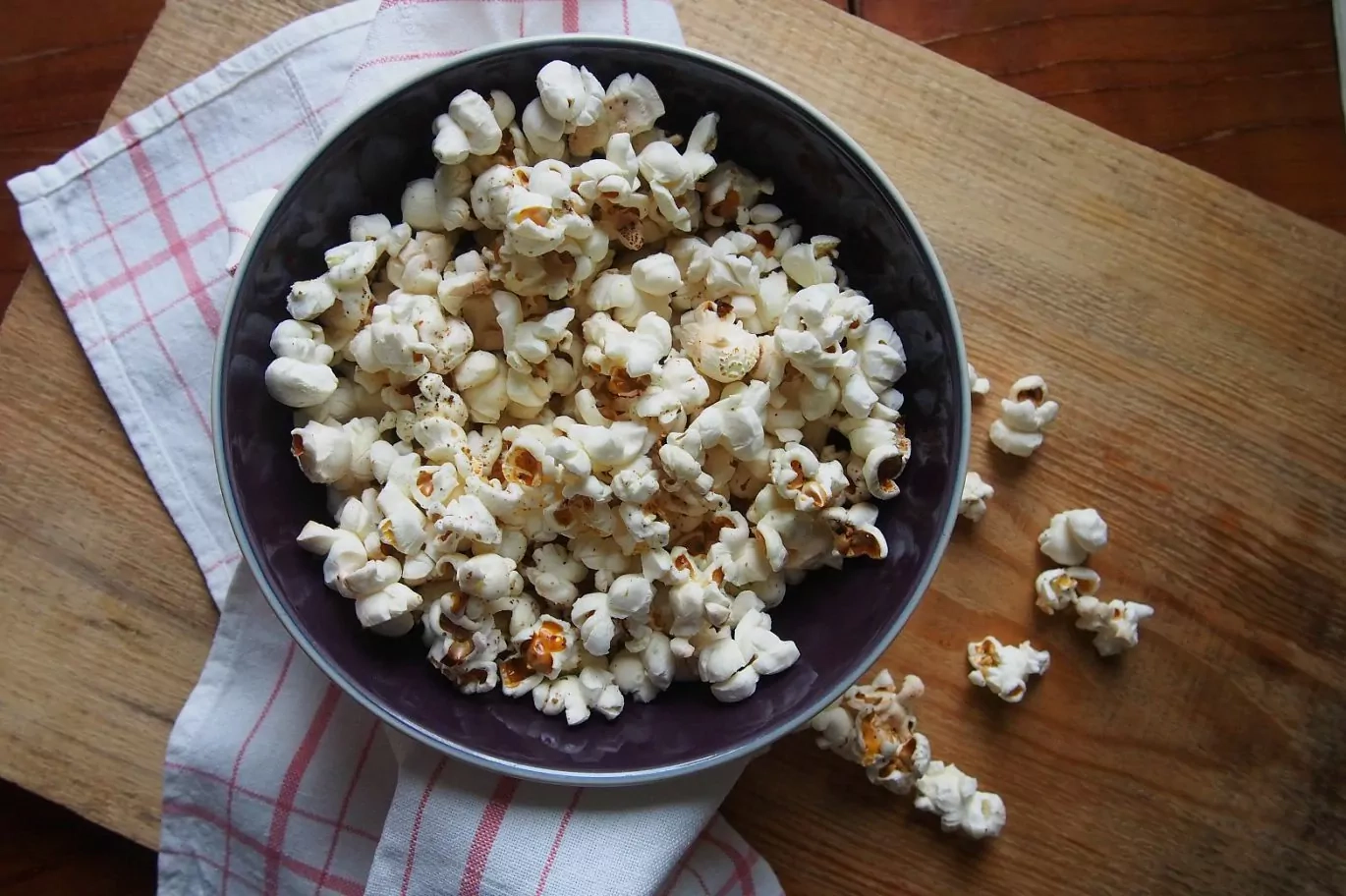 Przyprawa do popcornu - popcorn ugotowany w garnku