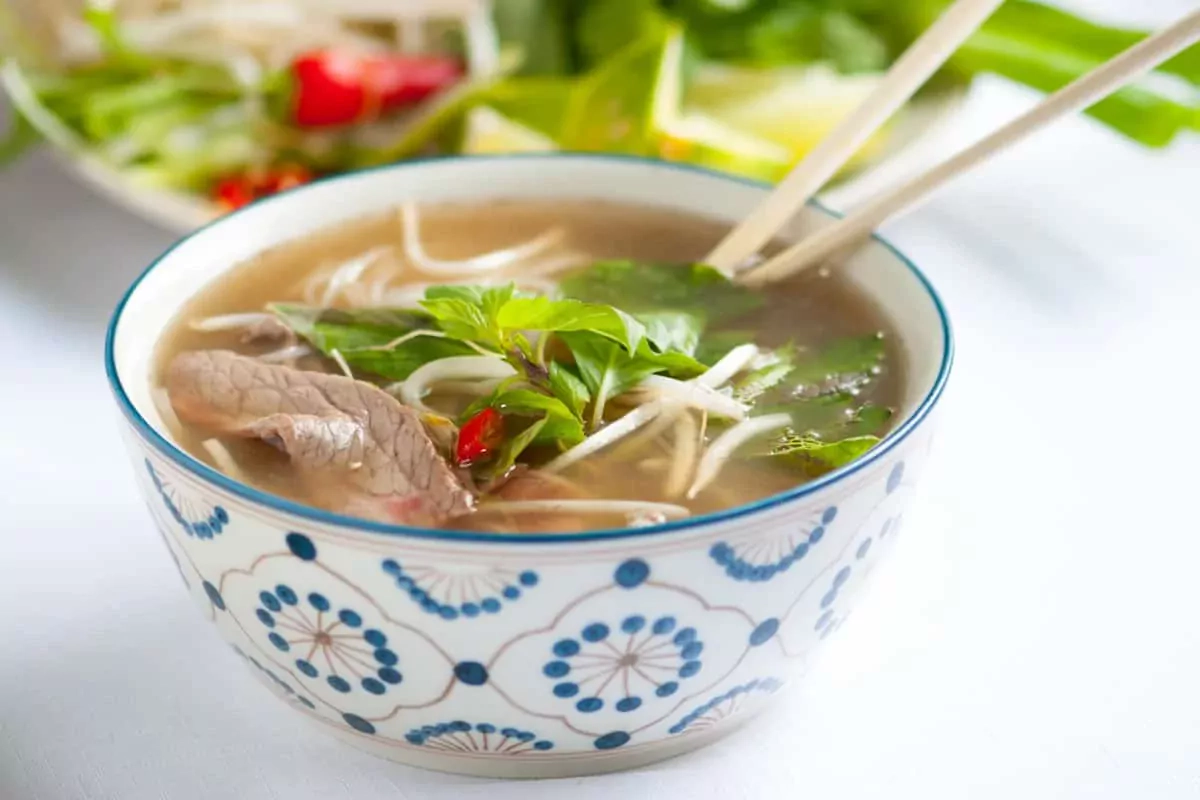 Wietnamska zupa PHO