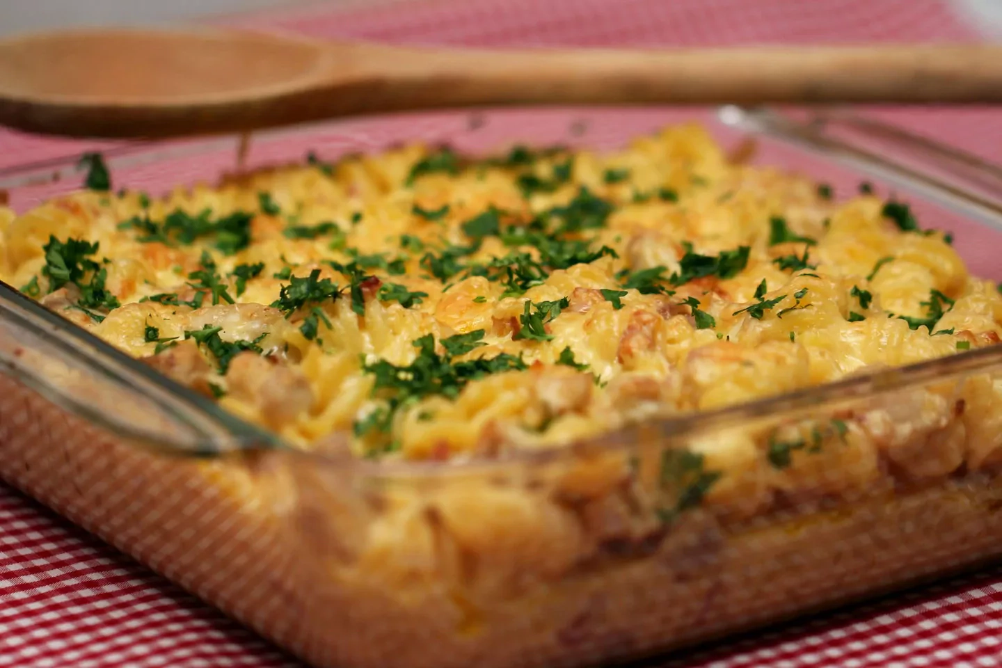 Chicken tetrazzini - makaron z kurczakiem i kremowym sosem serowym