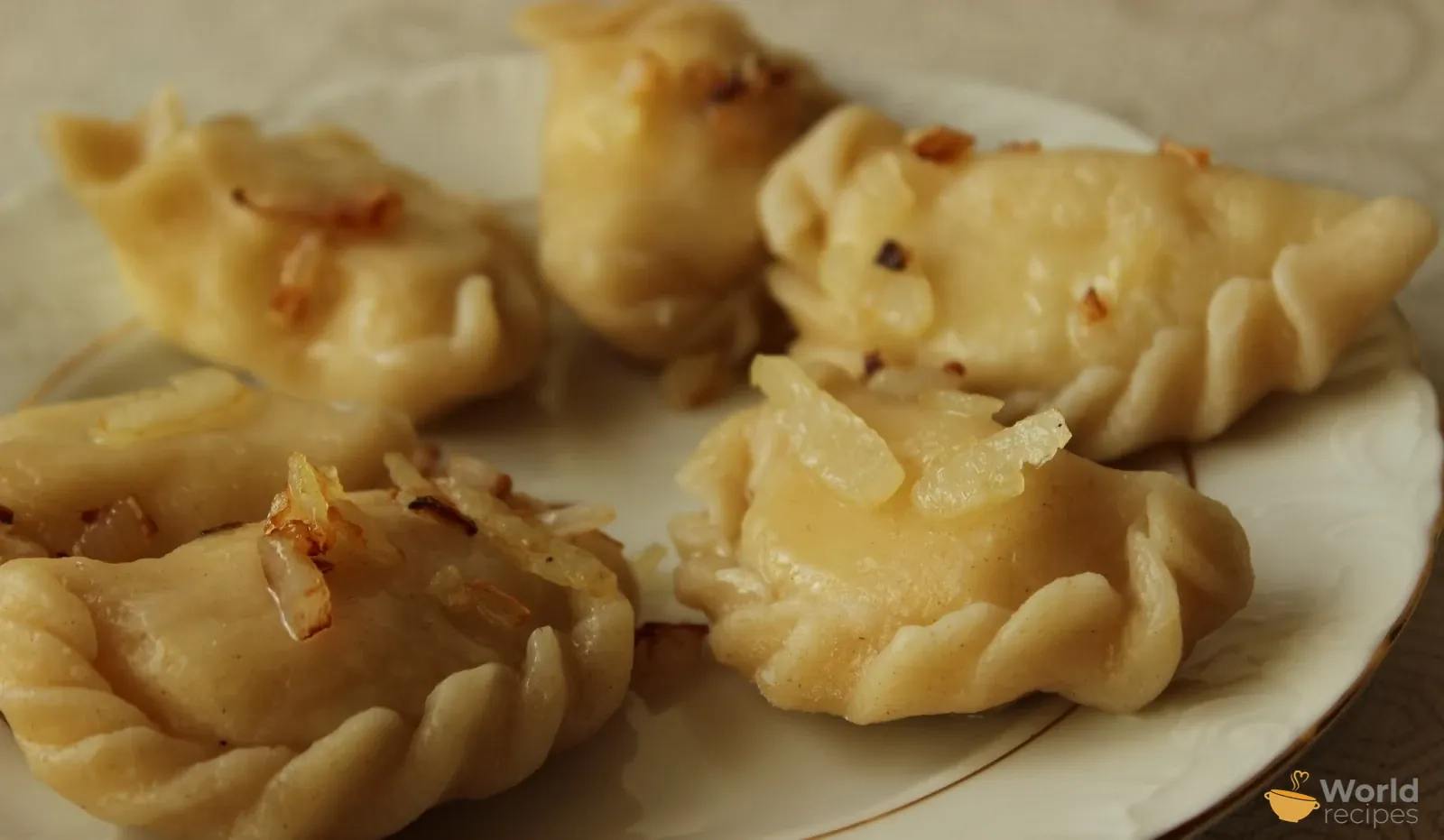 Pierogi ruskie z ziemniakami i serem