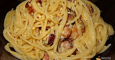 Spaghetti carbonara z boczkiem