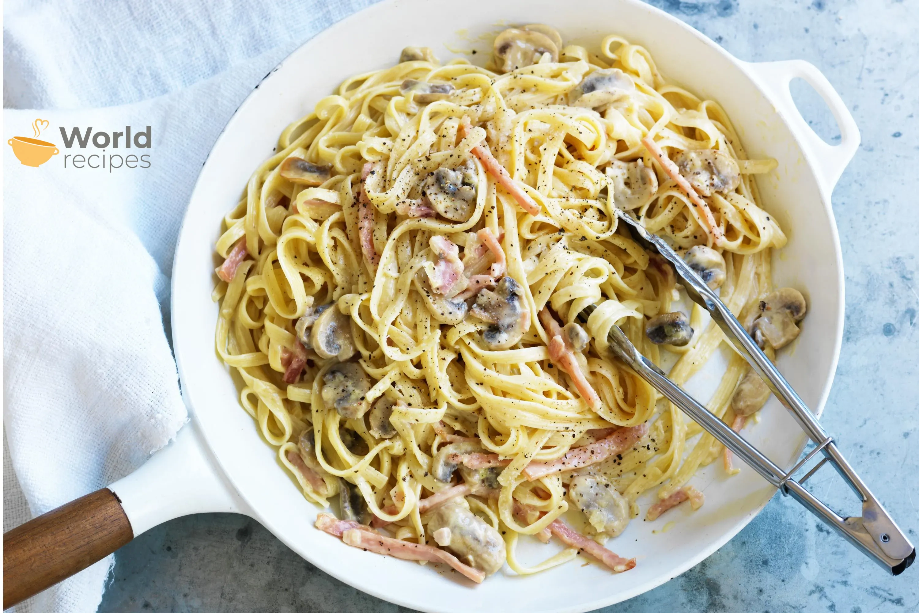 Spaghetti carbonara ze śmietaną 18