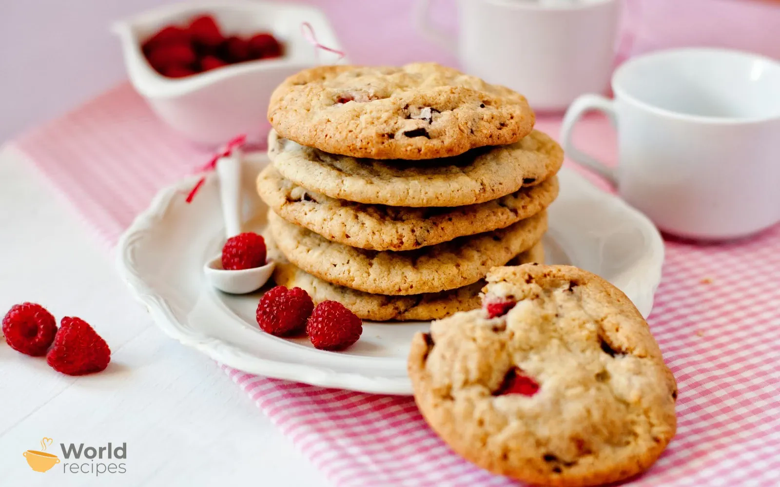 Ciasteczka z kawałkami czekolady (Chocolate chip cookies) - kokos i malina