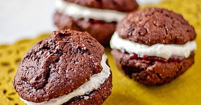 Whoopie Pies kakaowe z kremem smietankowym