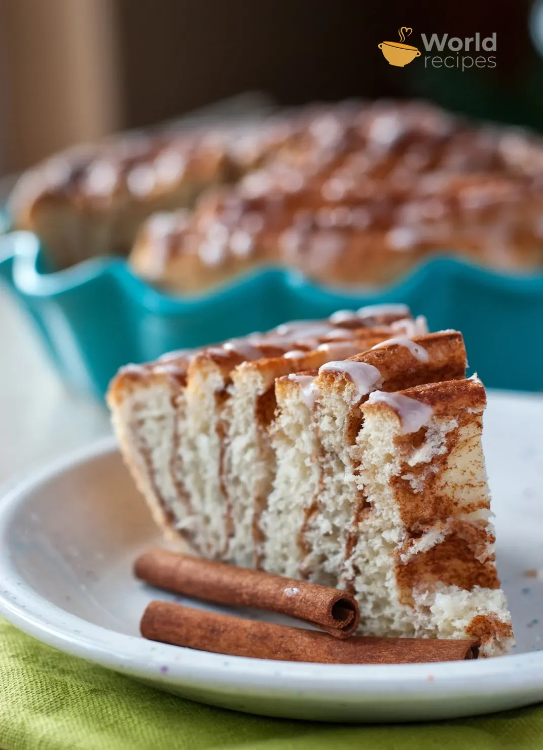 Drożdżowe ciasto Cinnamon Roll