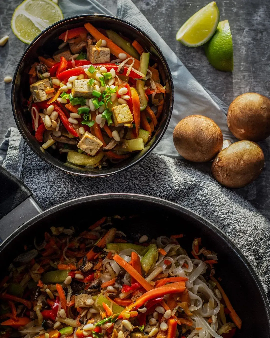 Pad Thai wegańskie z tofu i warzywami – zdrowa alternatywa dla każdego