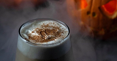 Prosty przepis na aromatyczne i rozgrzewające Pumpkin Spice Latte