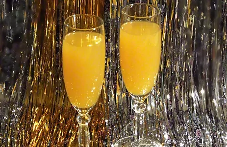Pomarańczowy koktajl z szampanem "Mimosa"